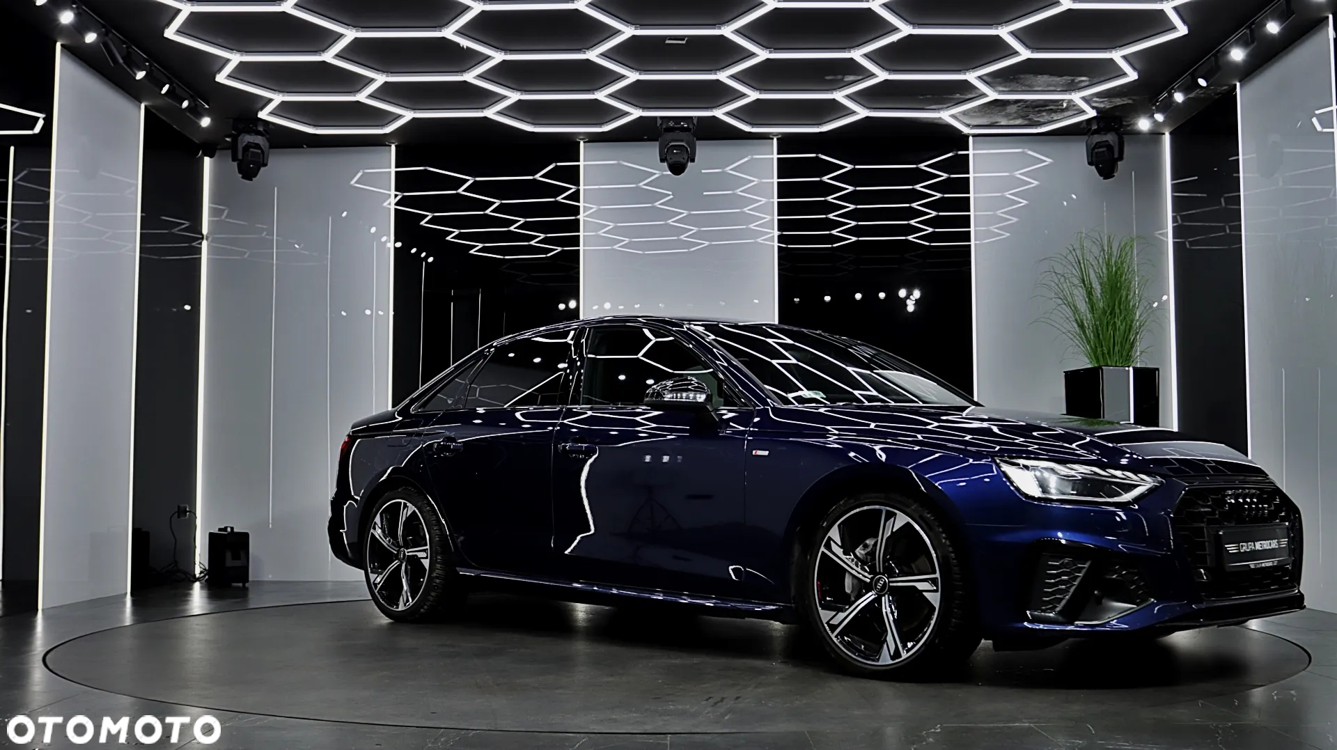 Audi A4 Avant ver-40-tfsi-quattro-s-tronic-s-line - 15