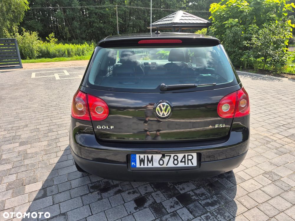 Volkswagen Golf 1.6 FSI Sportline - 4