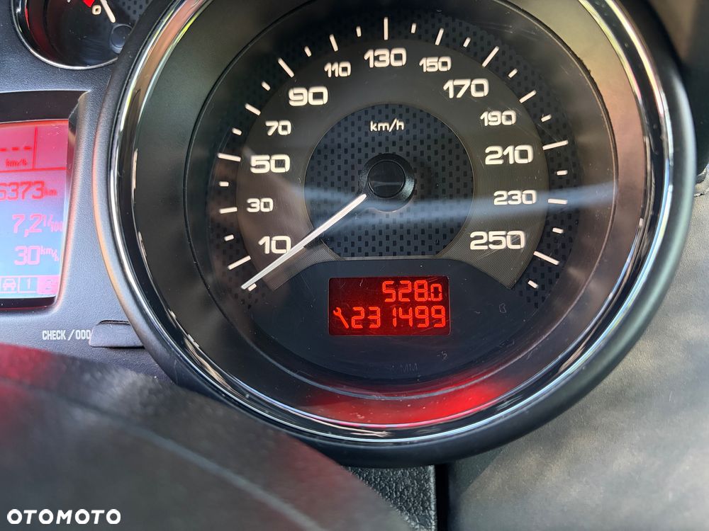 Peugeot RCZ 2.0 HDi - 9
