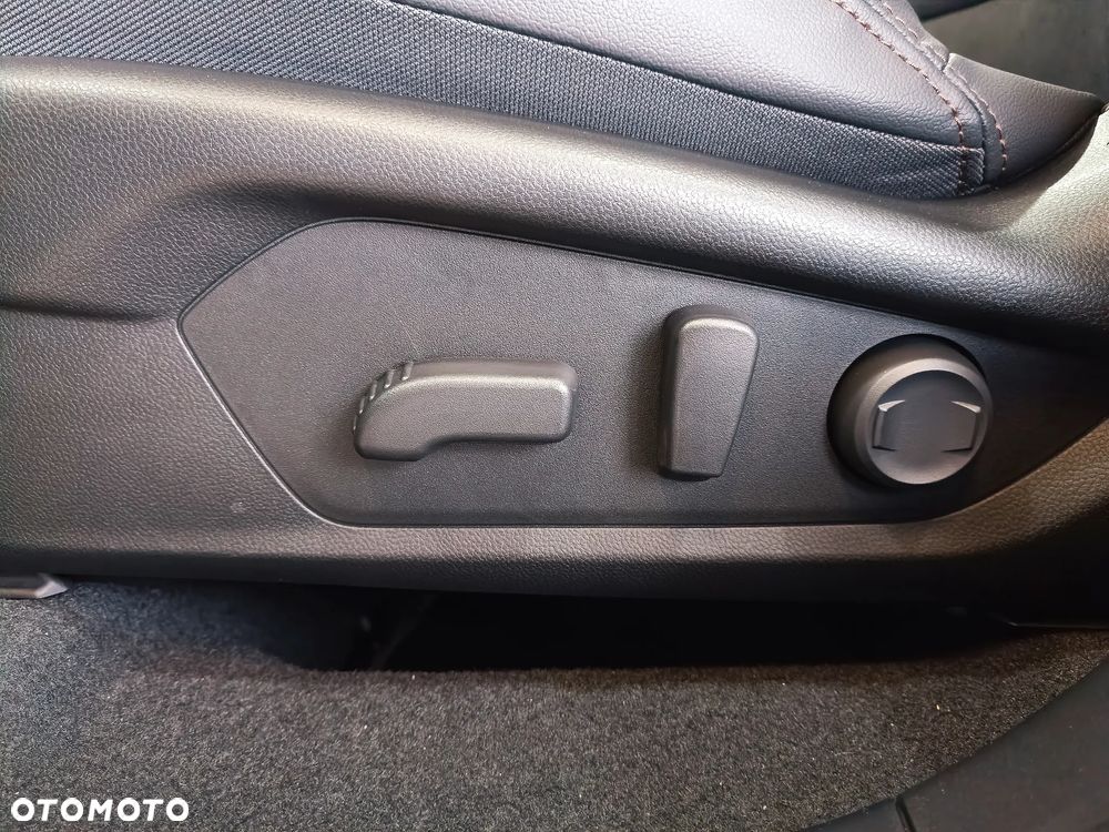 Subaru Forester 2.0i-L Platinum (EyeSight) Lineartronic - 16