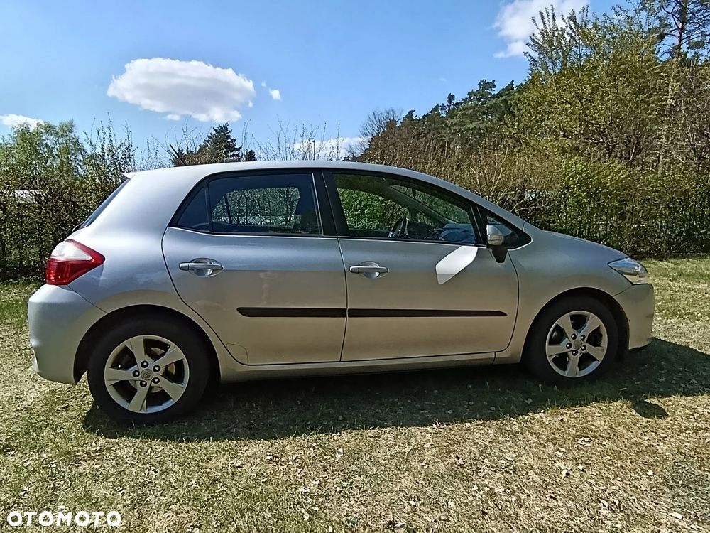 Toyota Auris 1.6 Premium - 6