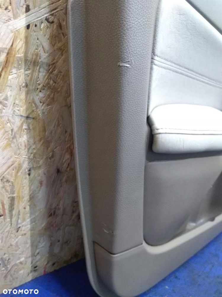 BOCZEK TAPICERKA DRZWI LEWY PRZEDNI VOLVO XC90 - 5
