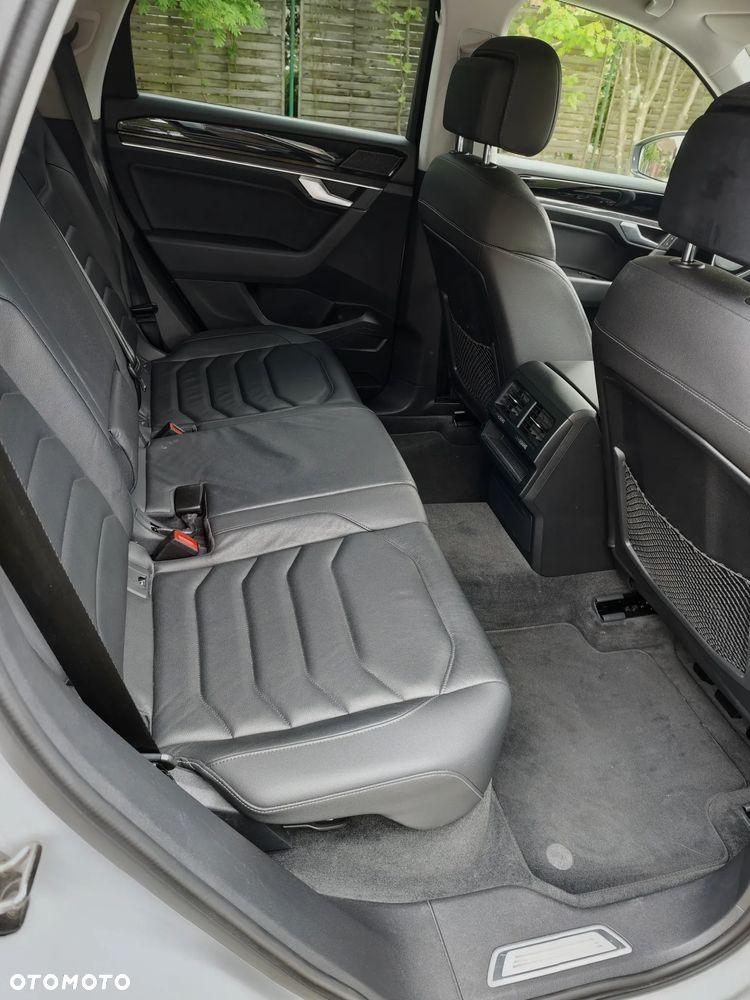 Volkswagen Touareg 3.0 V6 TDI SCR 4Mot R-Line - 14