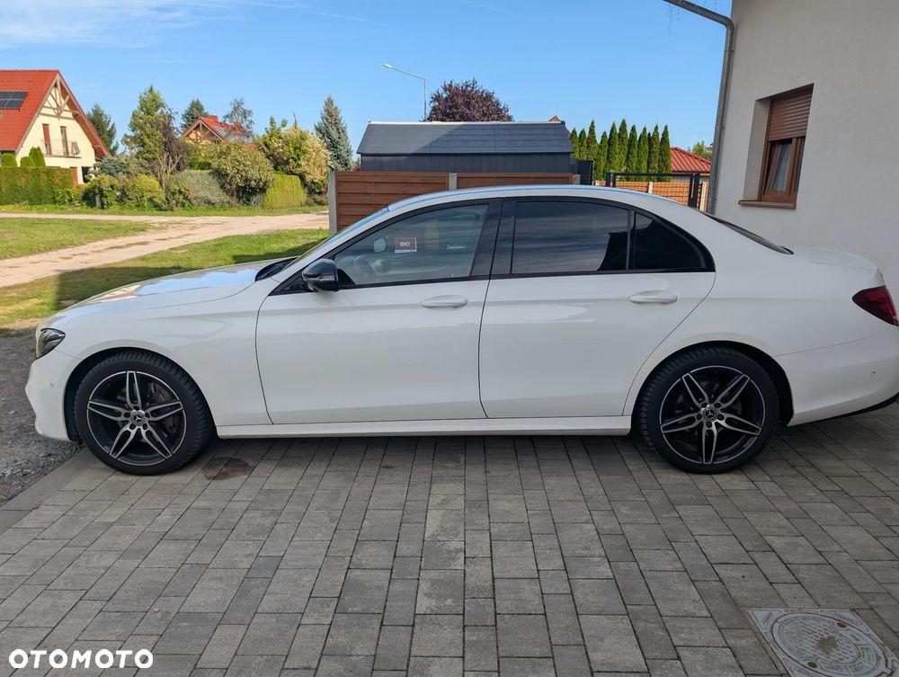Mercedes-Benz Klasa E 220 d 9G-TRONIC - 3