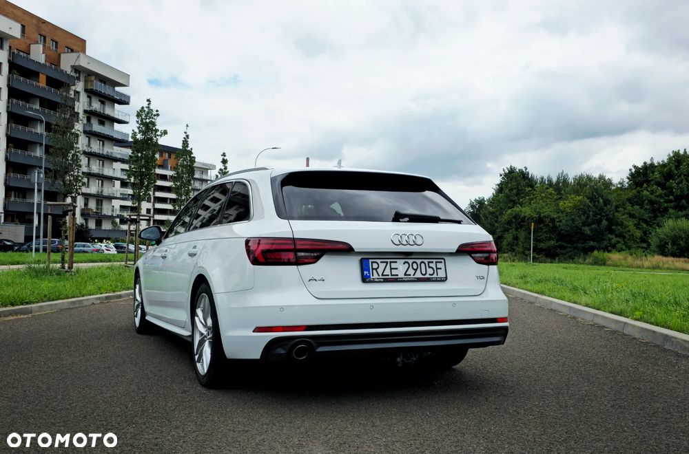 Audi A4 Avant 2.0 TDI Sport - 12