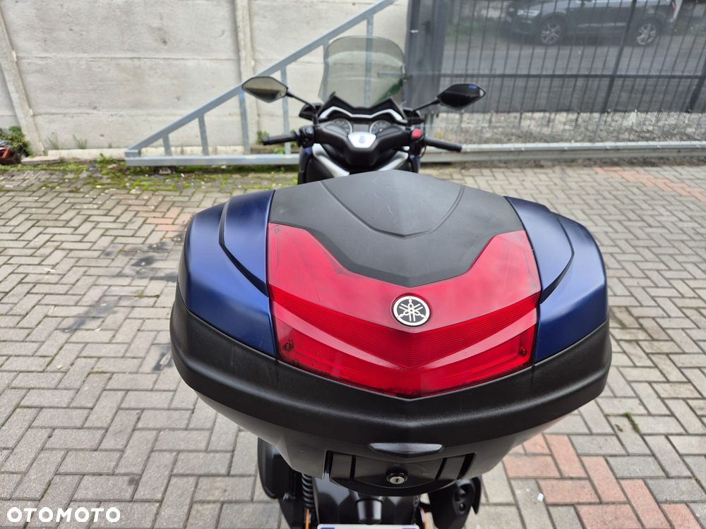 Yamaha X-max - 16