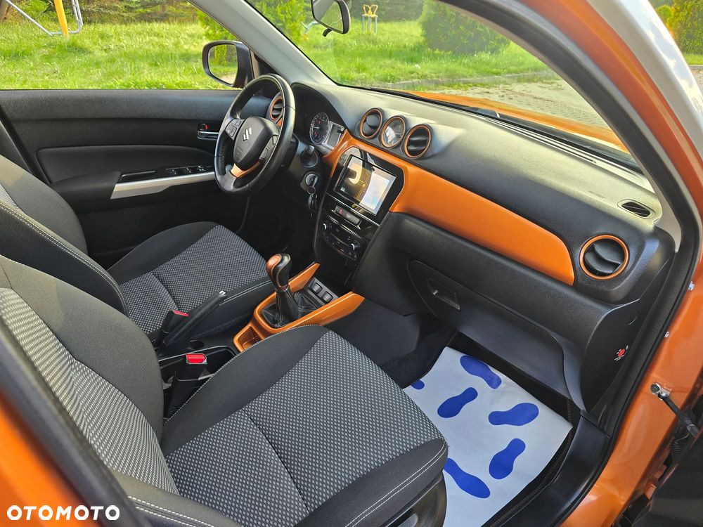 Suzuki Vitara 1.6 (4x2) Comfort+ - 32