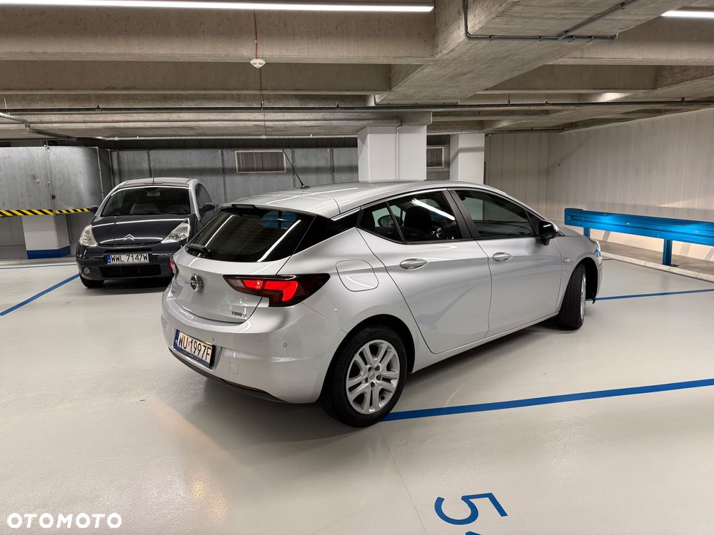 Opel Astra - 4