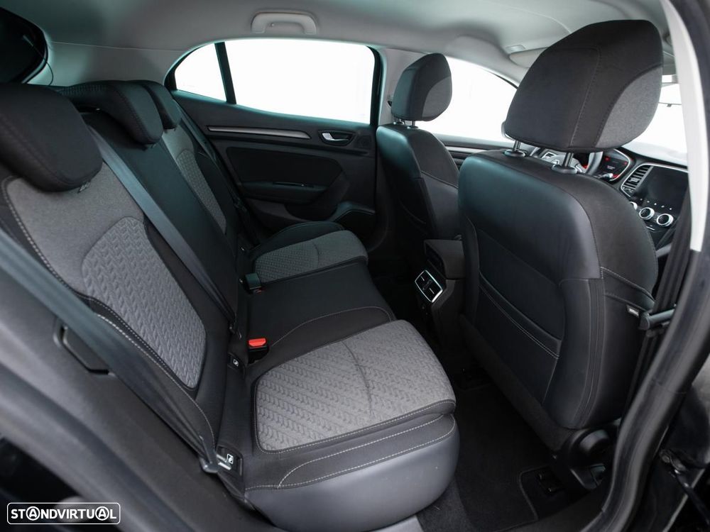 Renault Mégane 1.5 Blue dCi Limited - 11