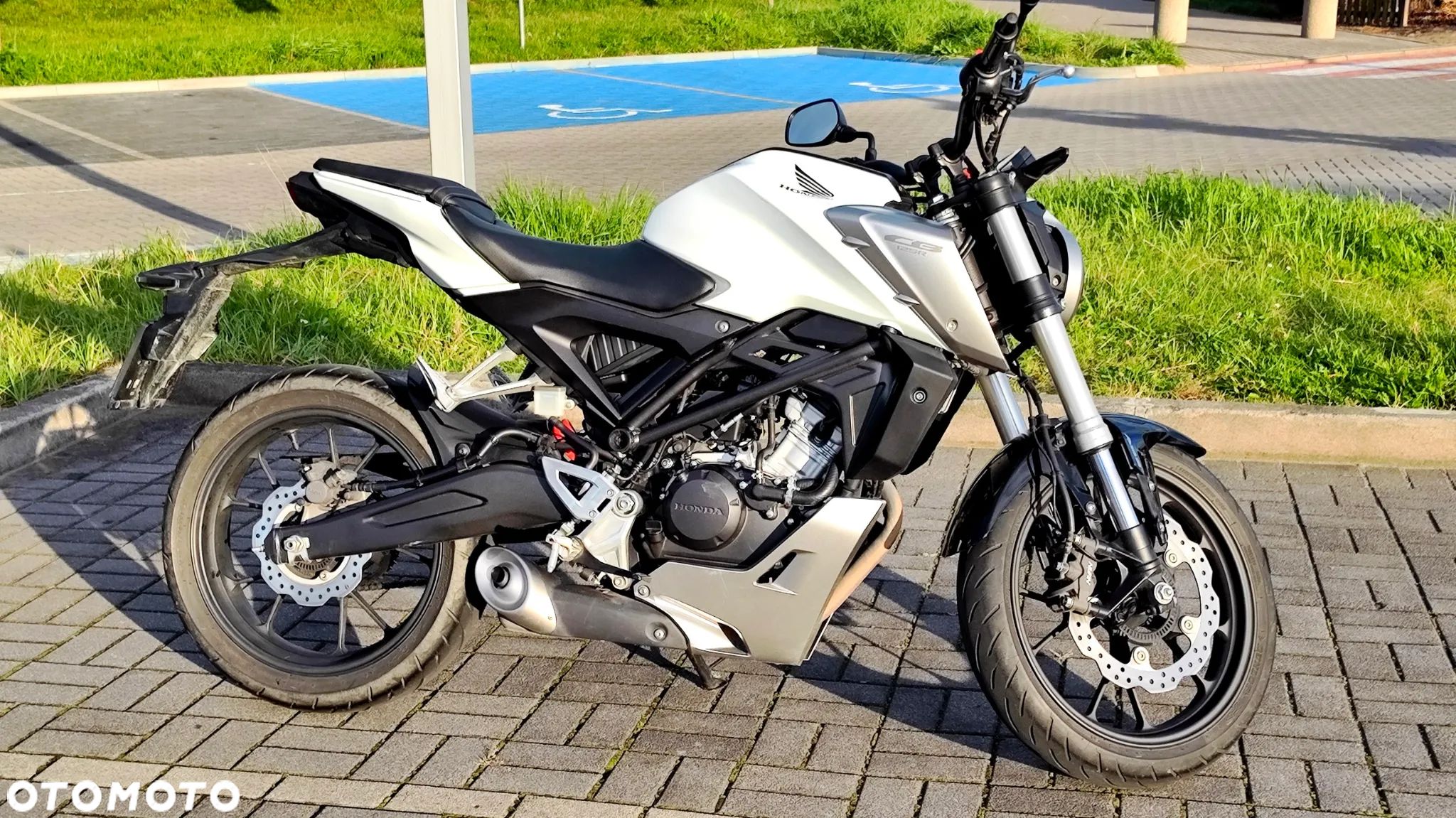 Honda CB - 1
