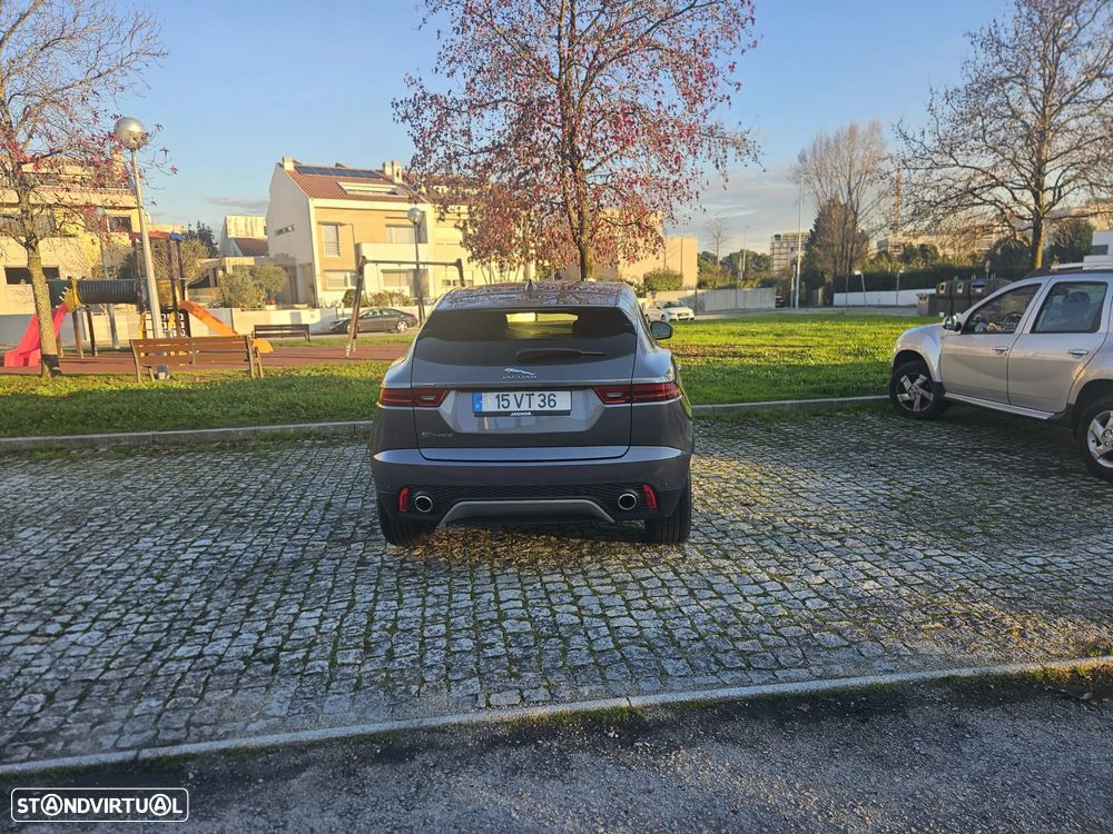 Jaguar E-Pace 2.0 i4D S - 6