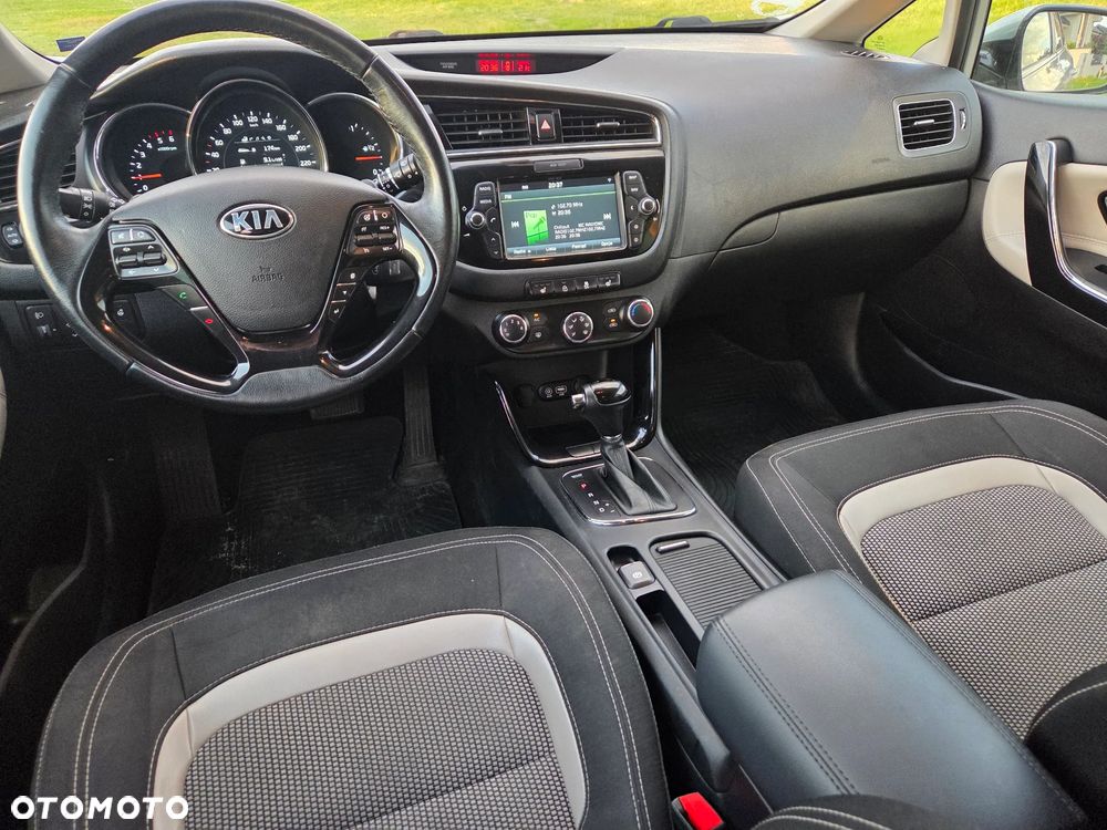 Kia Ceed 1.6 CRDi L Business Line DCT - 13