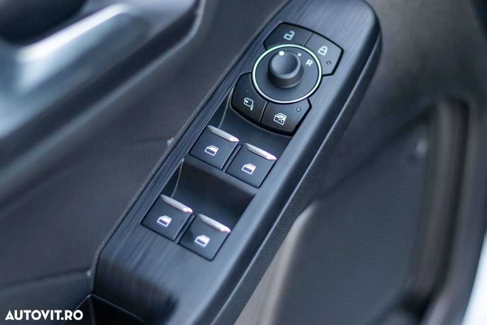 Ford Kuga 2.5 Duratec FWD PHEV ST-Line - 11