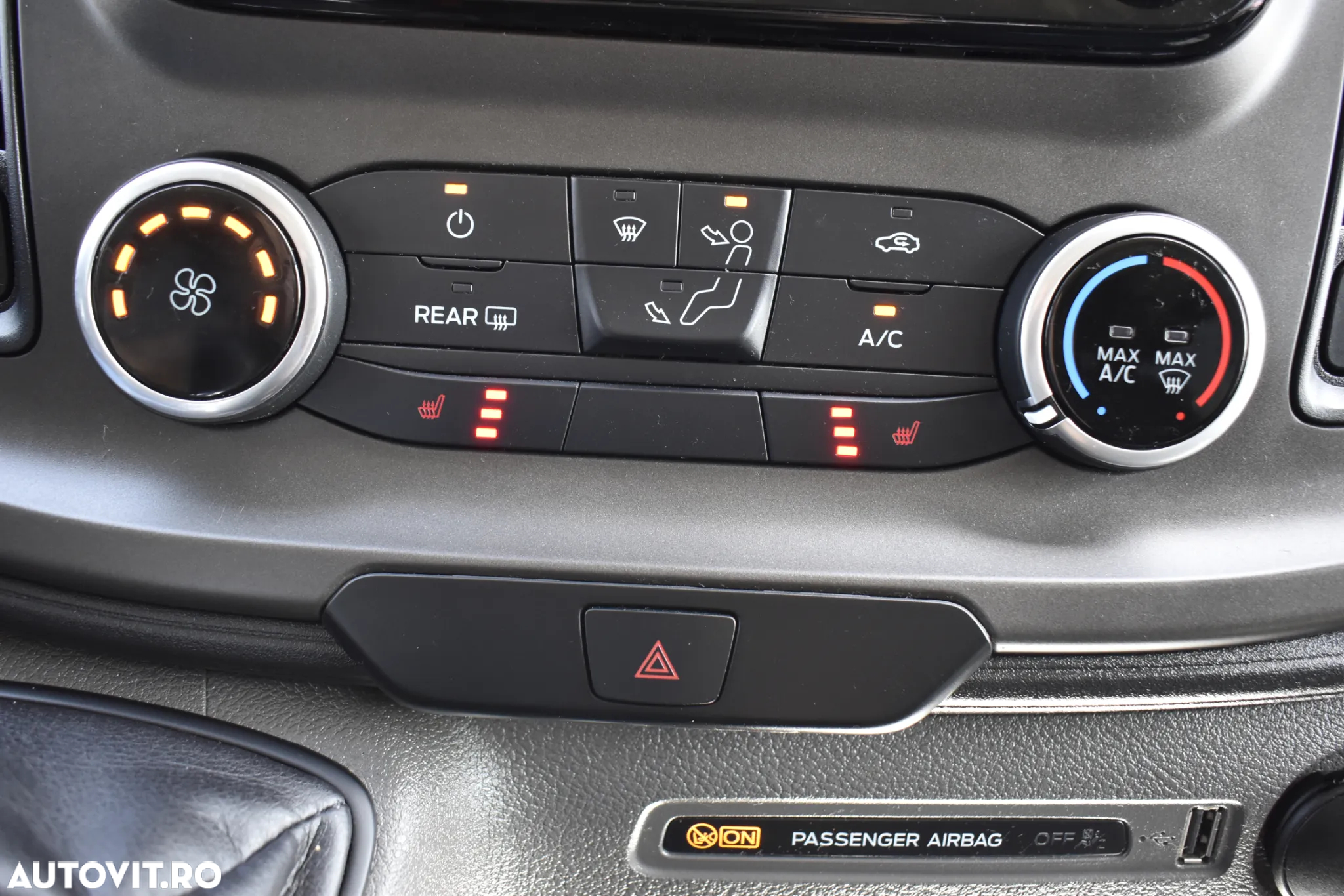 Ford Transit Custom Kombi 320 2.0 EcoBlue 130 CP L2H1 Trend - 27