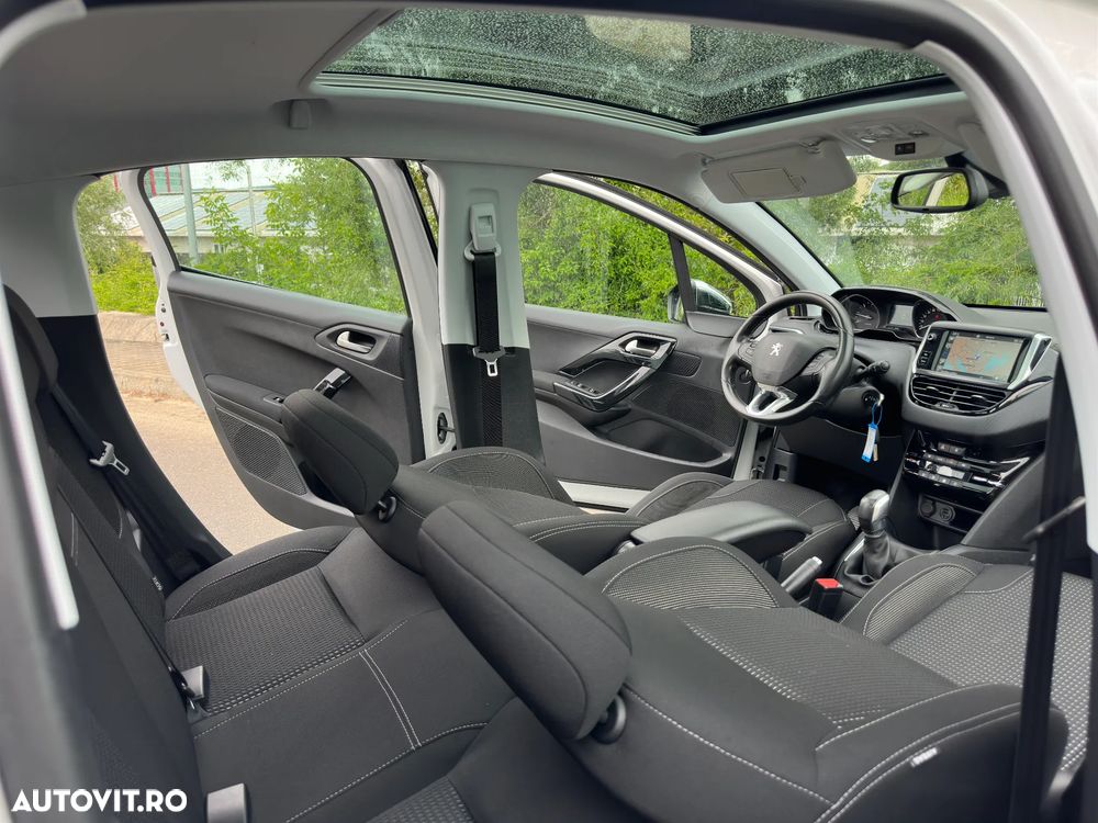 Peugeot 208 Blue-HDi 100 Stop&Start Allure - 17