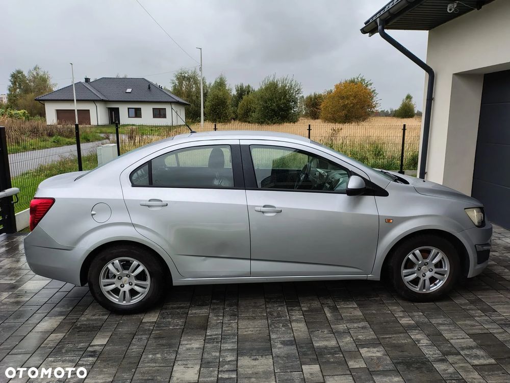 Chevrolet Aveo - 6