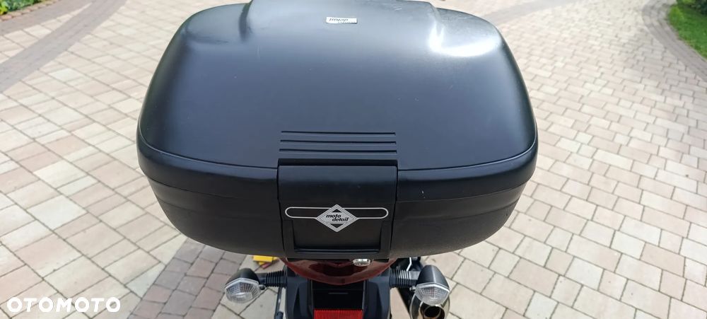 Suzuki GSX - 32