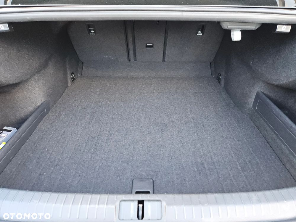 Volkswagen Passat 1.8 TSI BMT Highline DSG - 11