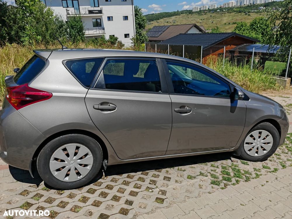 Toyota Auris 1.3 Dual VVT-i Terra - 4
