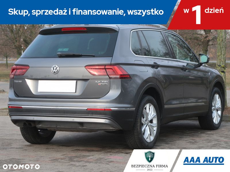 Volkswagen Tiguan - 6