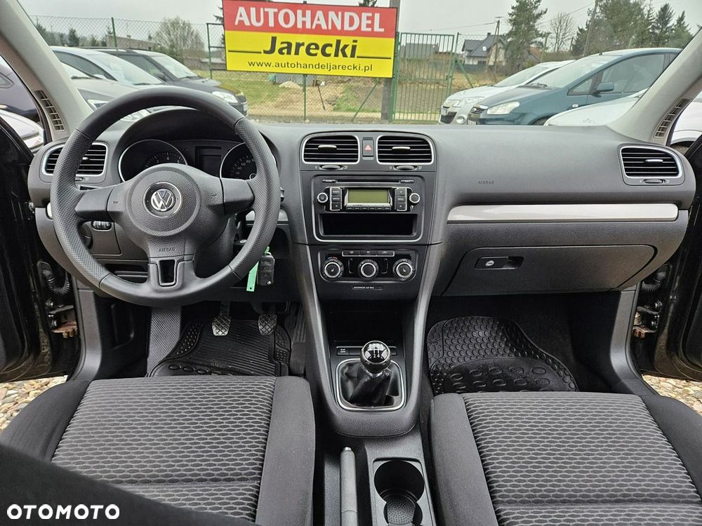 Volkswagen Golf - 11