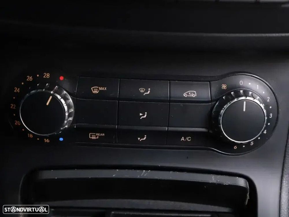 Mercedes-Benz B 180 CDI BlueEFFICIENCY Aut. - 17