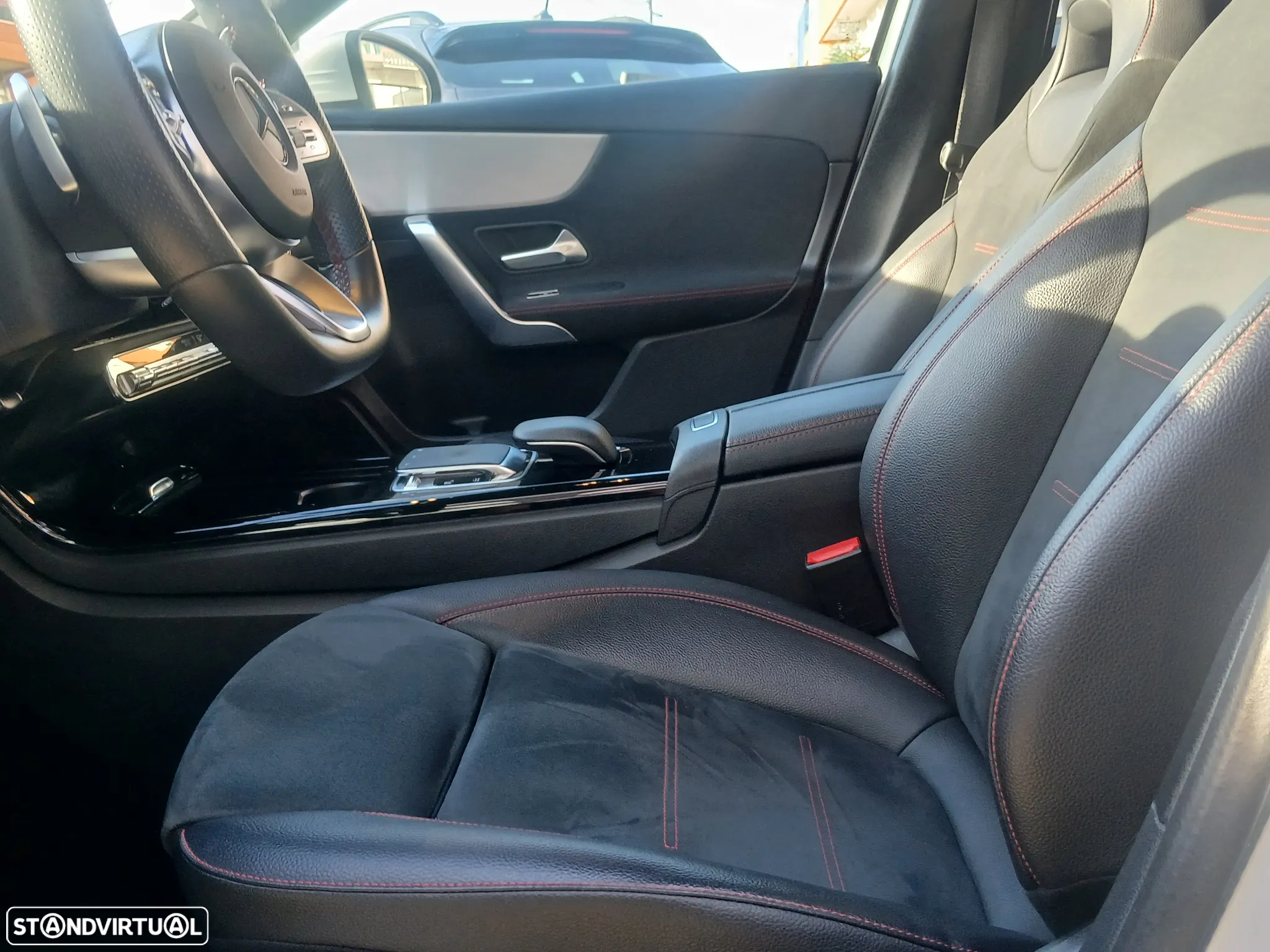 Mercedes-Benz A 180 d 7G-DCT AMG Line - 19