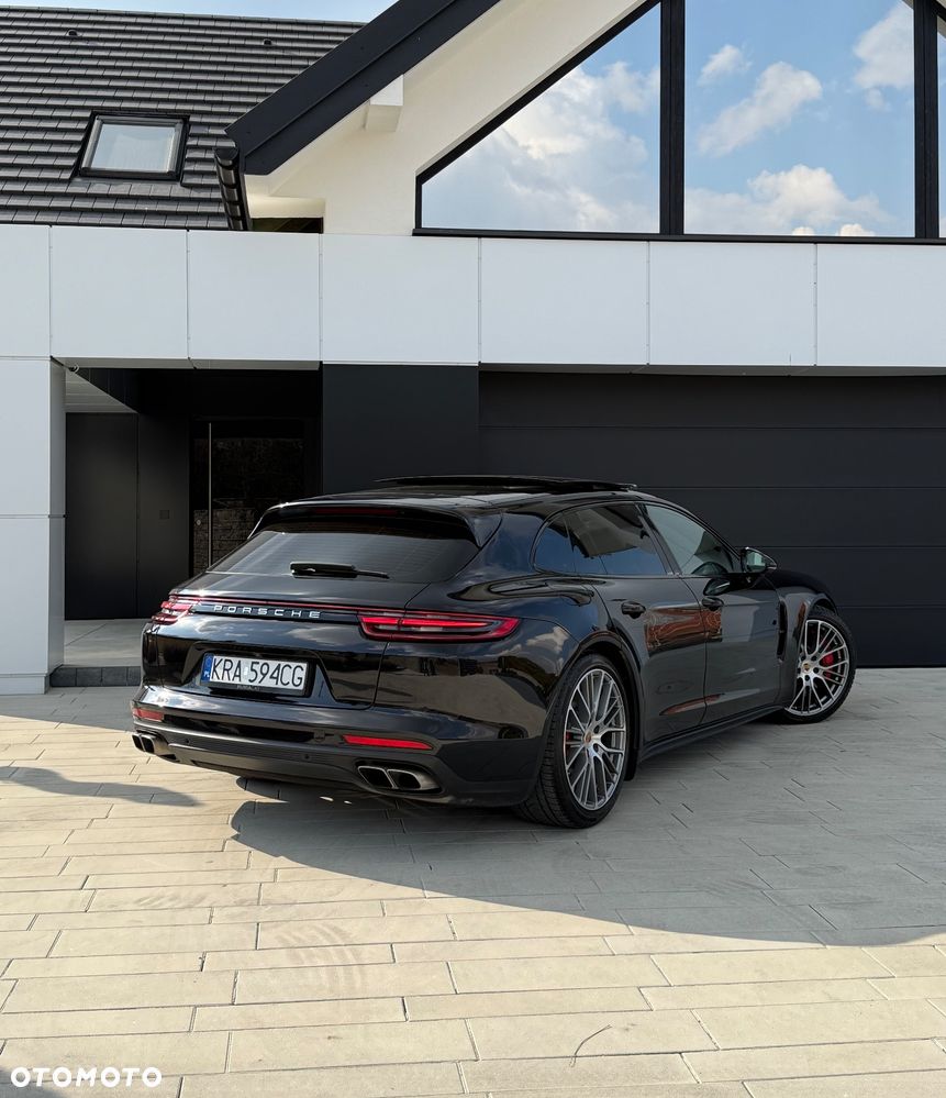 Porsche Panamera Turbo - 28