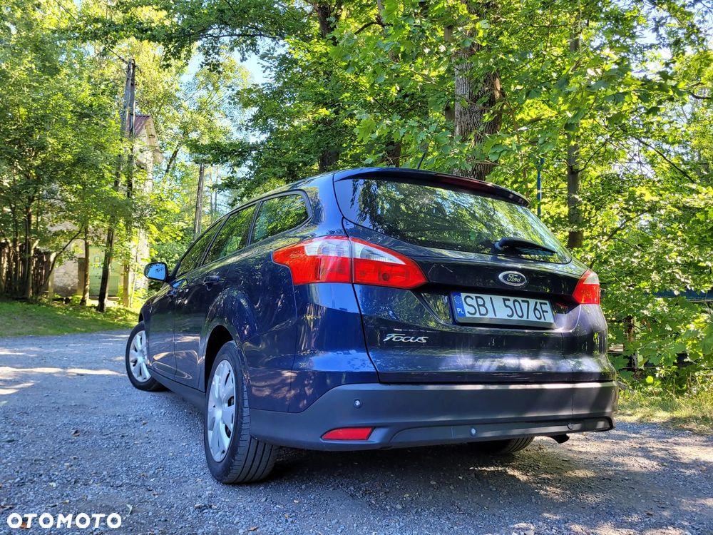 Ford Focus 1.6 Edition - 11