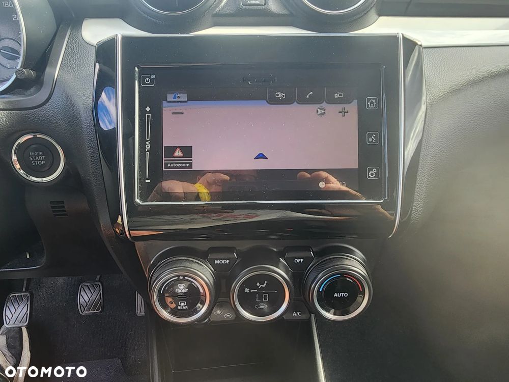 Suzuki Swift 1.0 Boosterjet (SHVS) Hybrid Comfort+ - 11