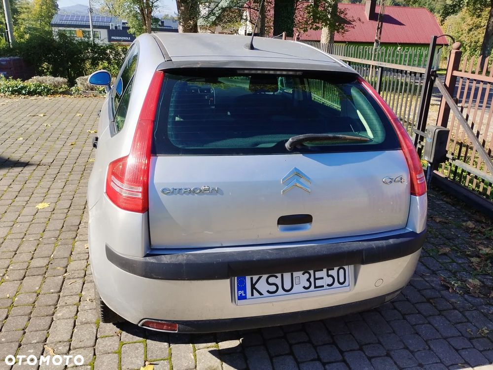 Citroën C4 1.4 16V SX - 2