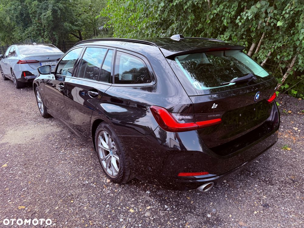 BMW Seria 3 320e PHEV sport - 26