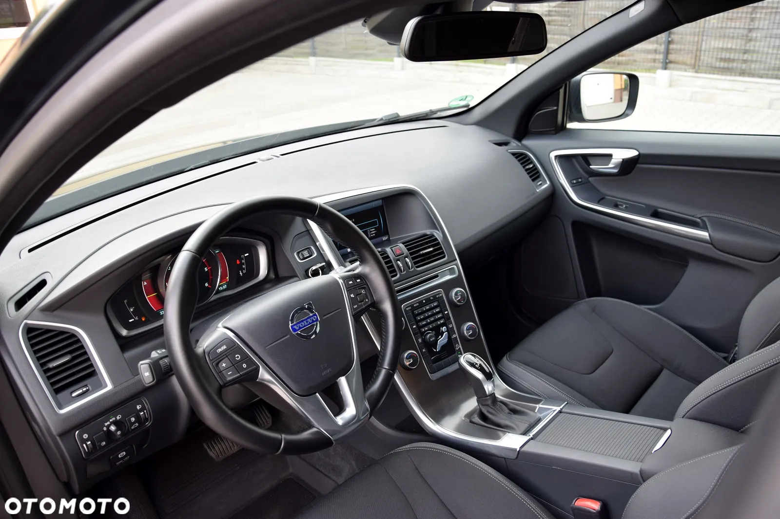 Volvo XC 60 D4 AWD Momentum - 18