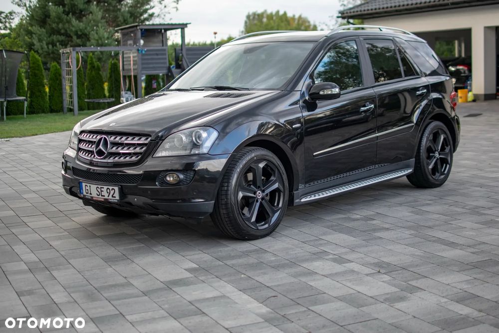 Mercedes-Benz ML - 26