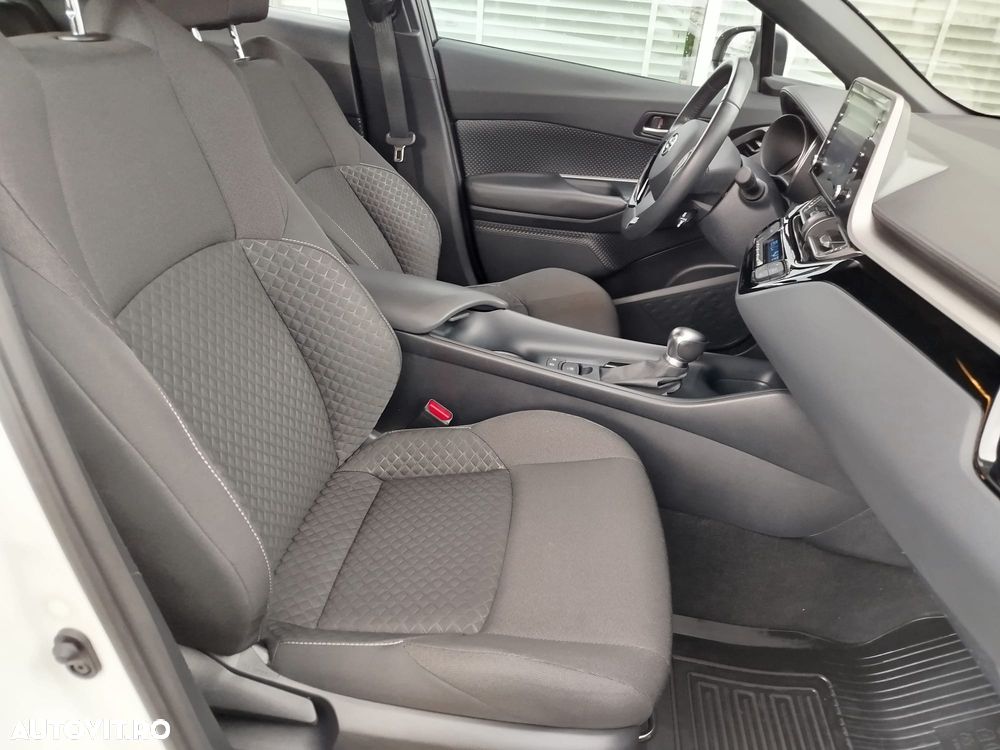 Toyota C-HR 1.8 HSD 4x2 CVT C-enter - 27