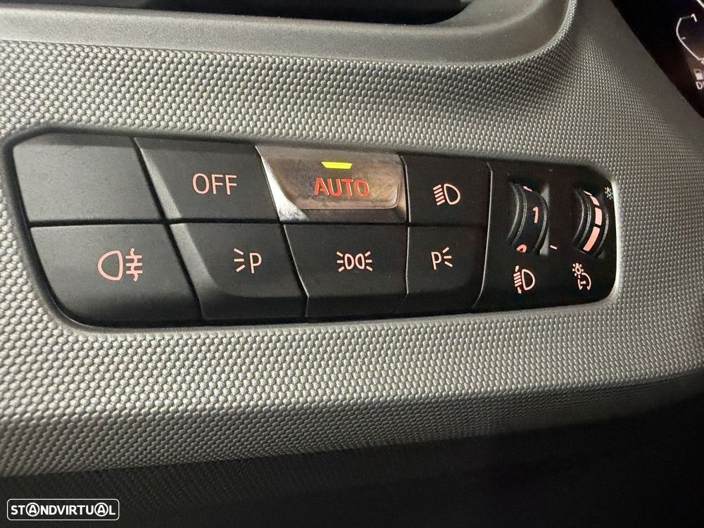 BMW 116 d Advantage Auto - 23