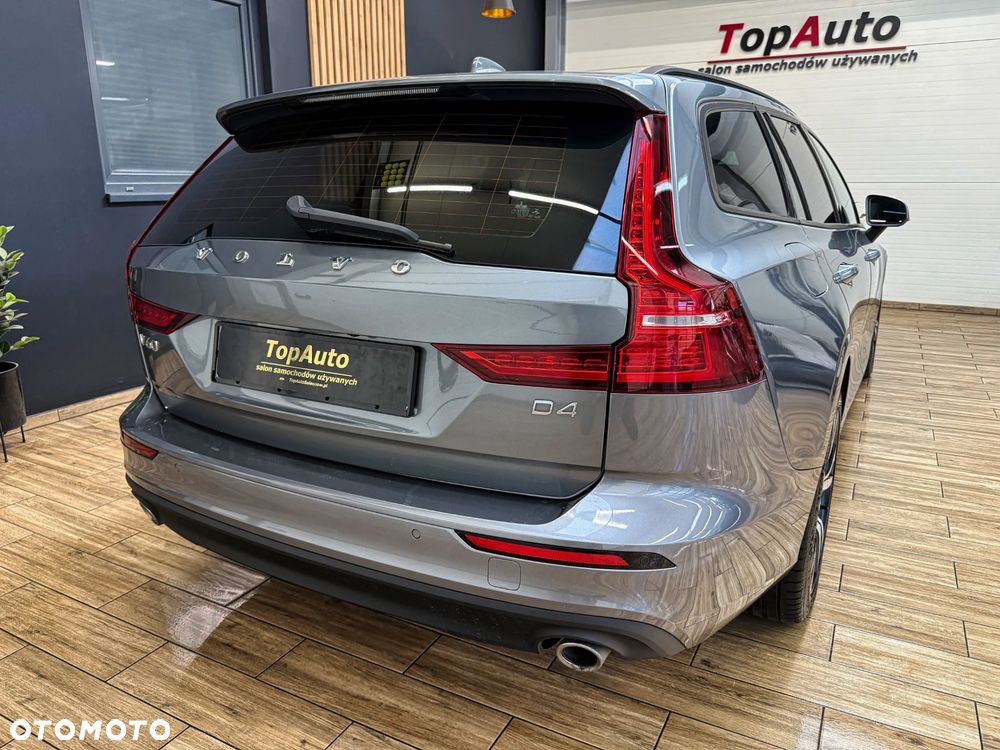 Volvo V60 D4 Geartronic Momentum Pro - 8