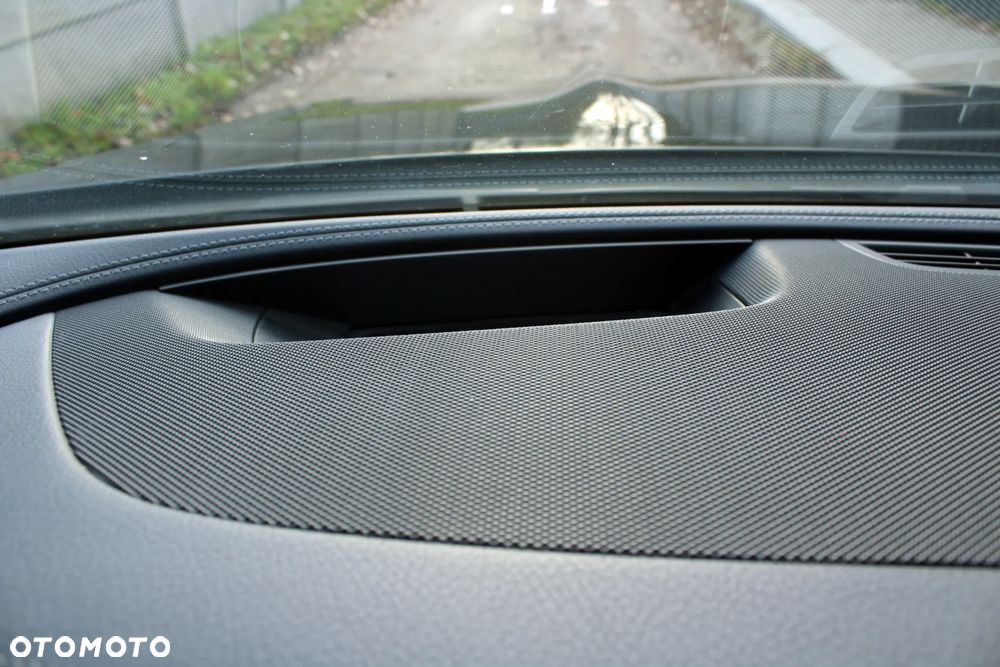 Mercedes-Benz Klasa E 220 d 9G-TRONIC - 16