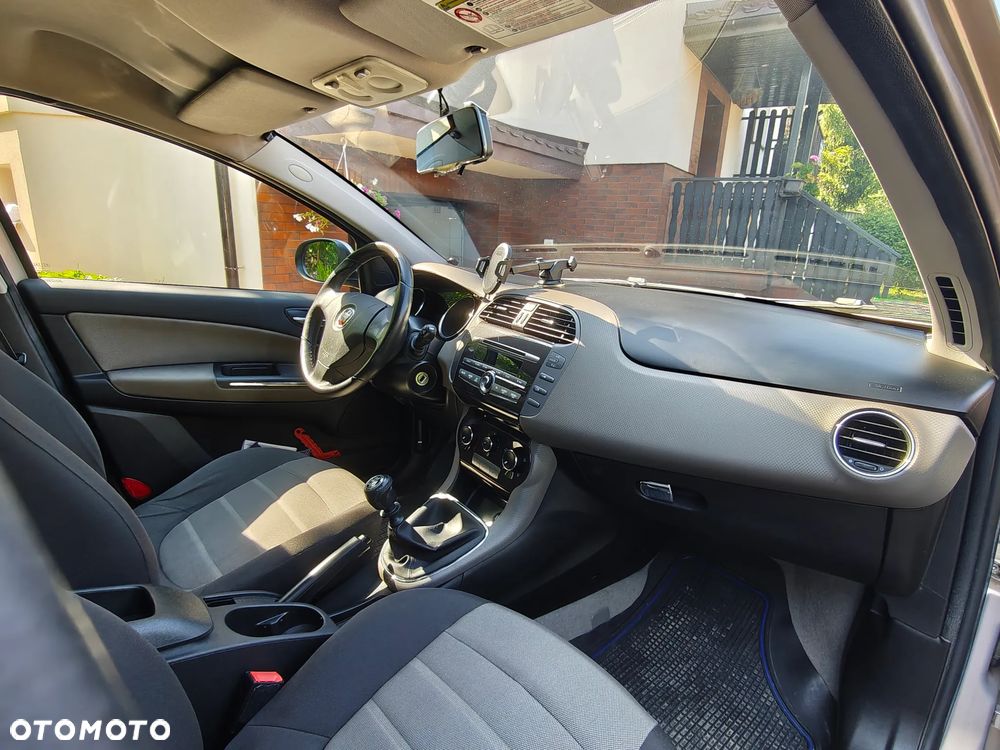 Fiat Bravo 1.4 16V Dynamic - 8