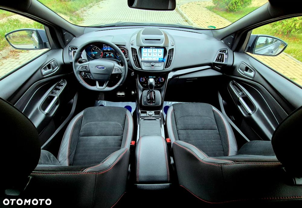 Ford Kuga 2.0 TDCi 4x4 ST-Line - 26