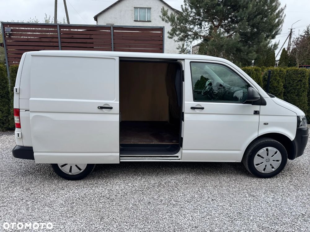 Volkswagen VW Transporter T5 LIFT**2.0 TDI Common Rail**Klimatyzacja**Sprowadzony - 7