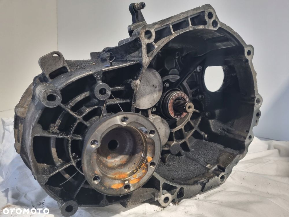 SKRZYNIA BIEGÓW Audi A3 II 8P VW Golf V 2.0 TDI KDN manualna MANUAL - 2