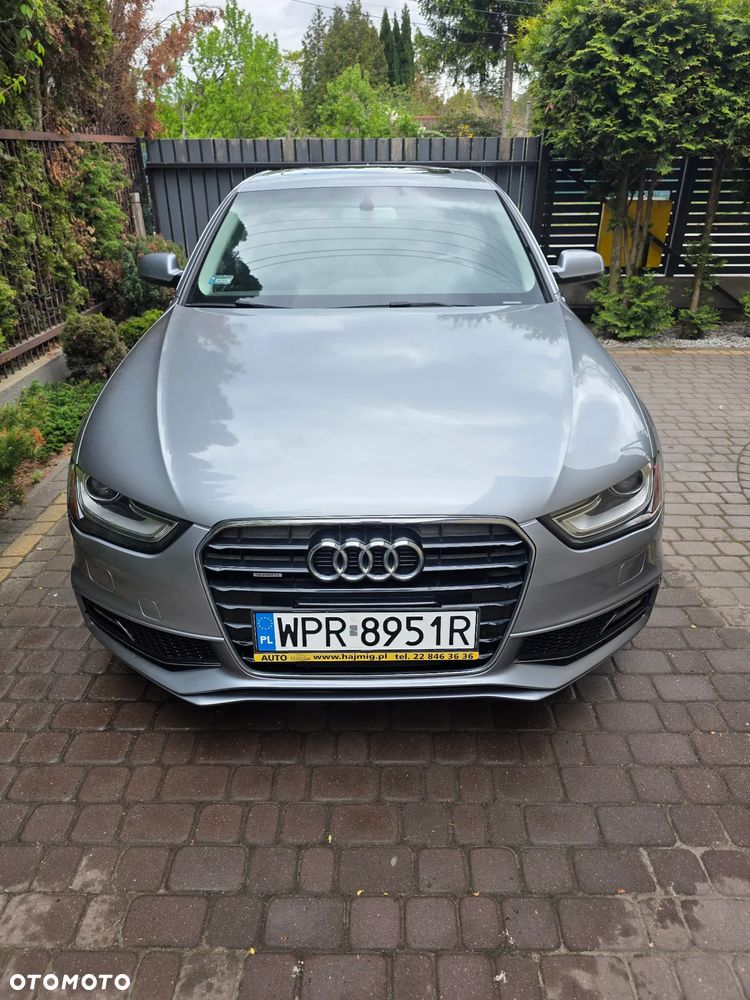 Audi A4 Limousine - 1