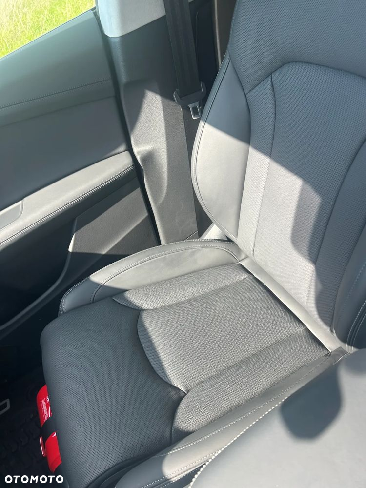 Audi Q8 55 TFSI e Quattro Tiptronic - 17