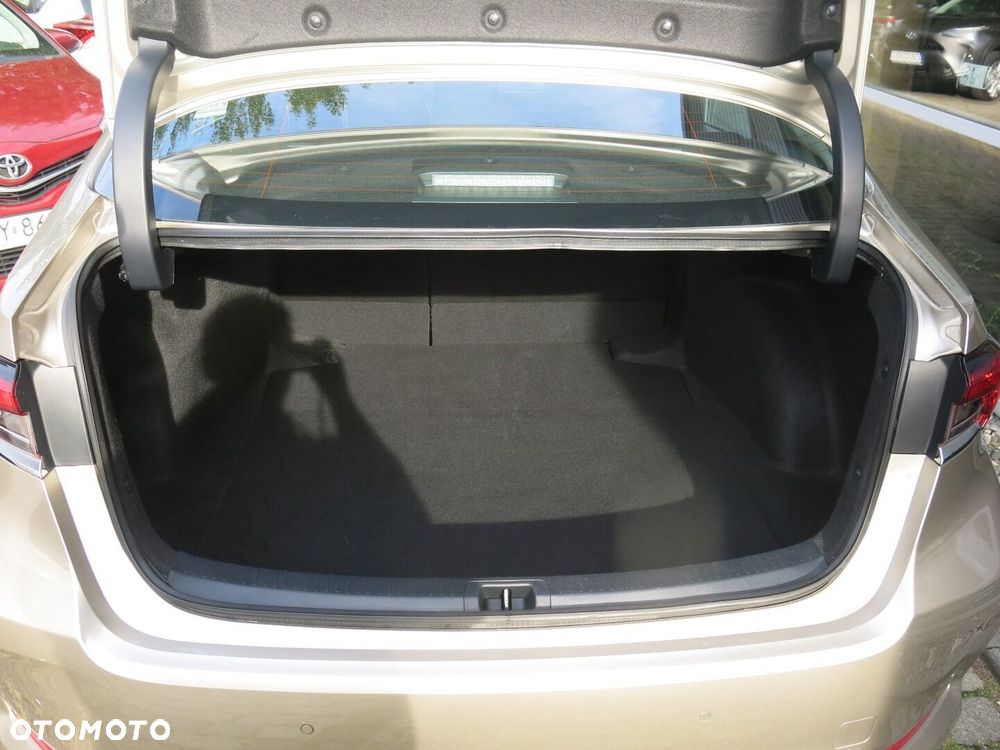 Toyota Corolla 1.6 Comfort - 10