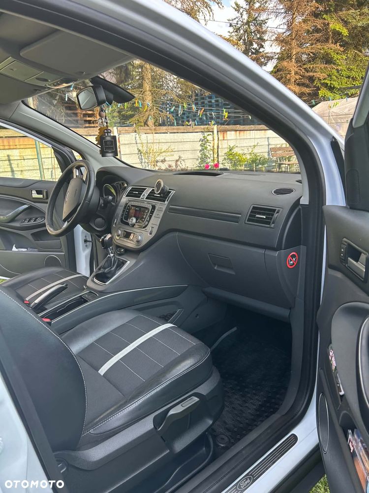 Ford Kuga 2.0 TDCi 4x4 Titanium - 9