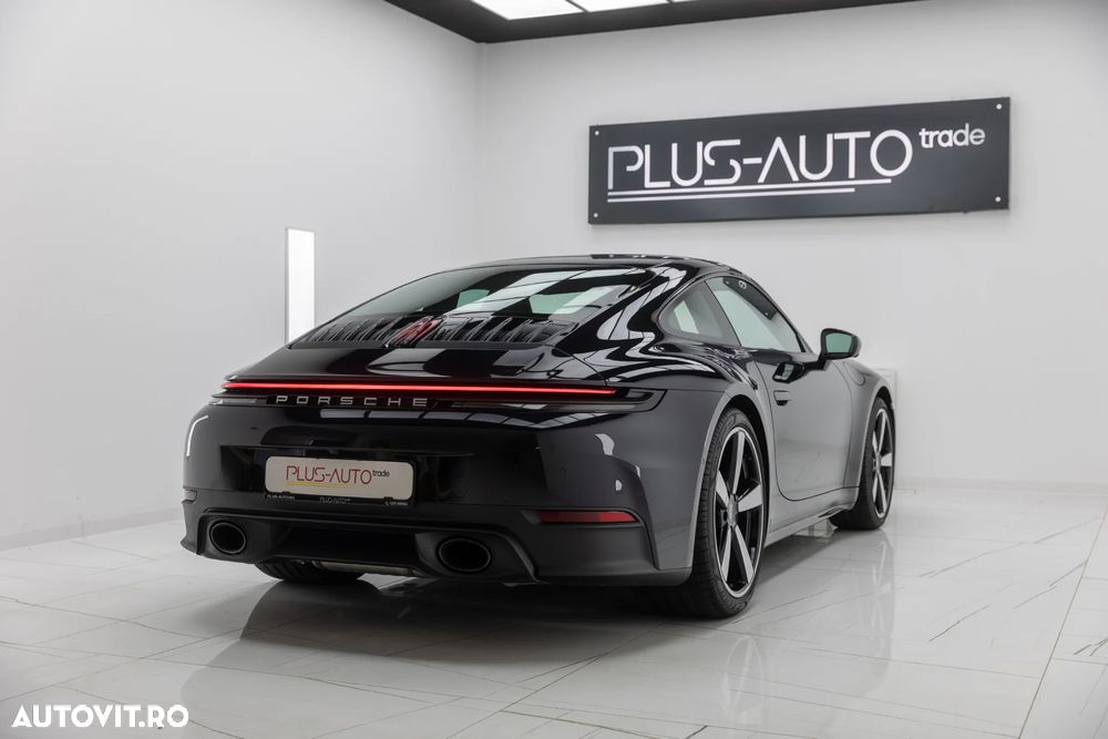 Porsche 911 Carrera PDK - 12