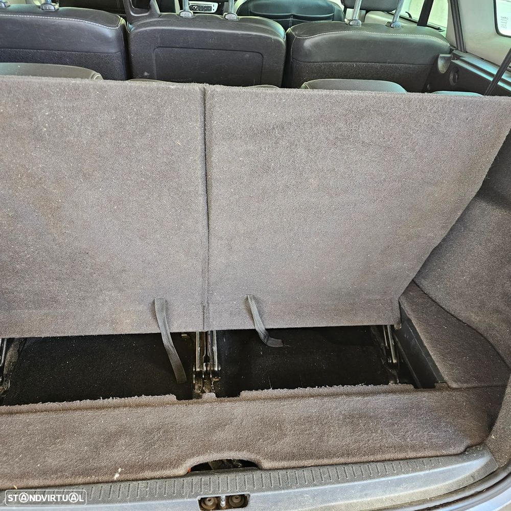 Renault Grand Scénic 1.5 dCi Luxe 7L - 8