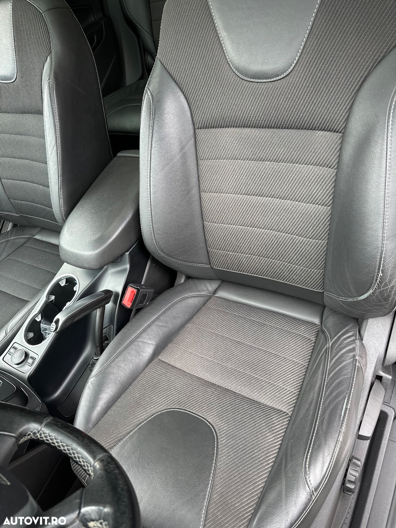 Ford Kuga 2.0 TDCi 4x4 Aut. Individual - 33