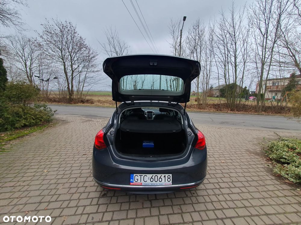 Opel Astra 1.7 CDTI DPF Cosmo - 8